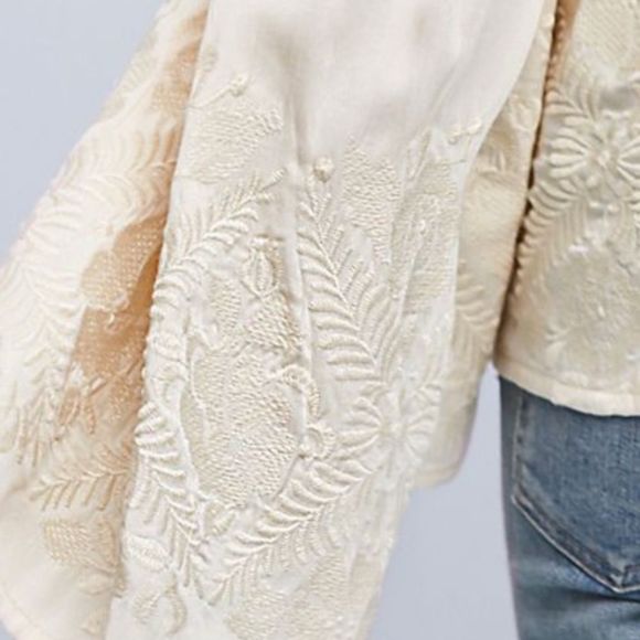 Embroidered Ivory Manor Blouse Eri + Ali NWT XS - Picture 4 of 16